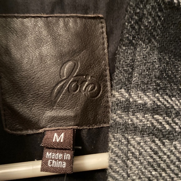 JOIE Wool Blend Plaid Pea Coat/Cape Coat, size M. NWT. A Rare Find!🎄 - Picture 2 of 8